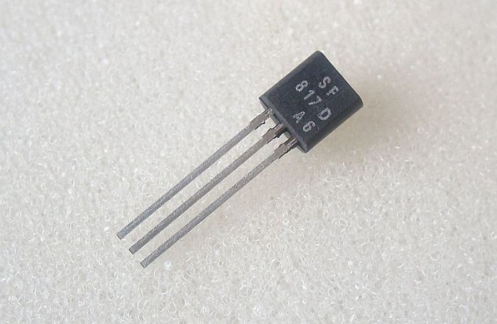 Transistor SF817D