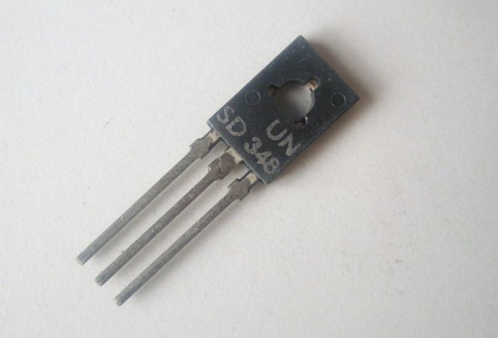 Transistor SD348
