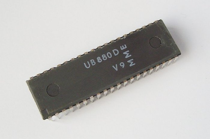UB880; UB880D; U880